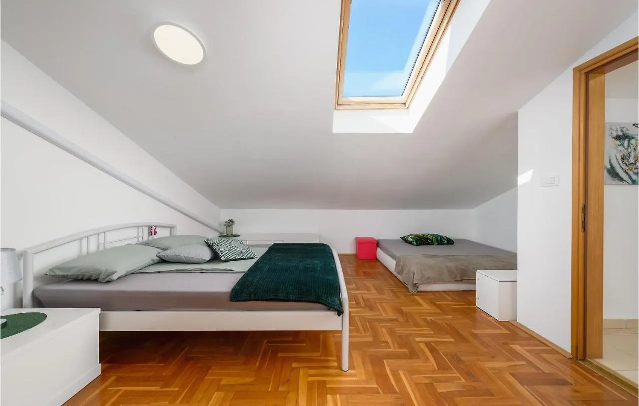 Lovely Home In Vabriga With Wifi Tar-Vabriga 0*,